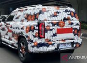 Mobil diduga BAIC BJ30 hybrid tertangkap sedang diuji coba di Jakarta