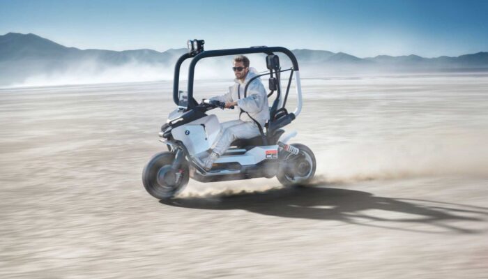 BMW Motorrad pamer motor listrik konsep Vision CE terbaru
