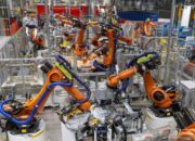 Produsen mobil di AS desak Trump batalkan rencana tarif robot pabrik