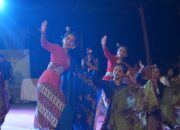 Persatuan Baraya Sunda Kota Dumai Menampilkan Kesenian Tarian Sunda Sinjang di DUFEST Idaman 2025