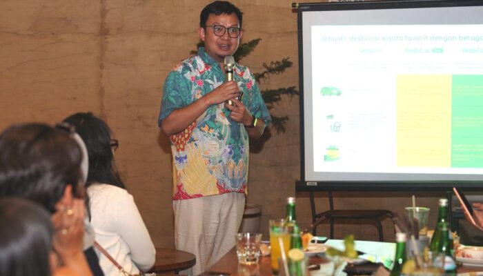 Denza D9 perkuat layanan GrabExecutive, fitur pijat “captain seat”