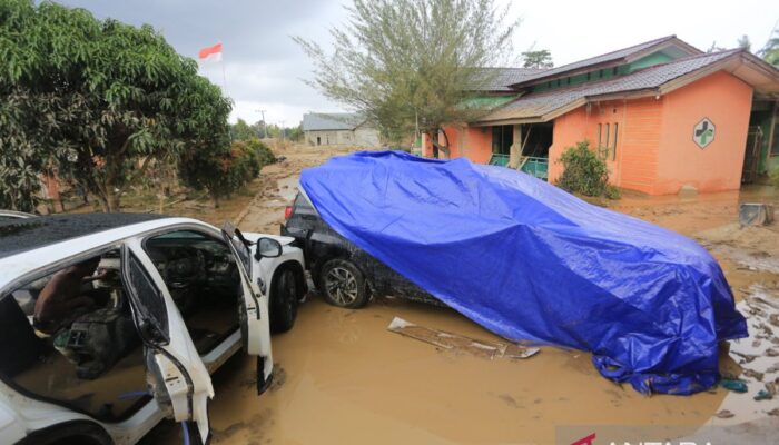 Kemarin, kiat cek kendaraan usai banjir hingga RI pusat fesyen modest